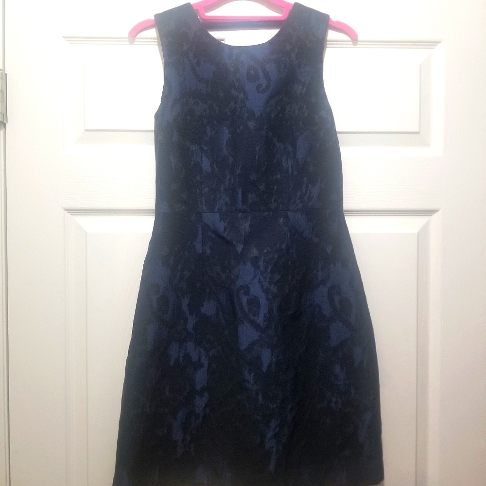 SIZE 6 Cocktail dress with open back